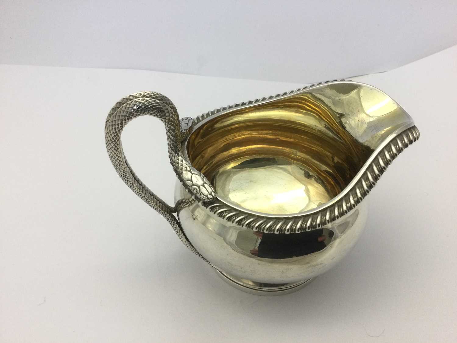 A George IV Silver Cream-Jug, by William Burwash, London, 1821 - Bild 3 aus 7