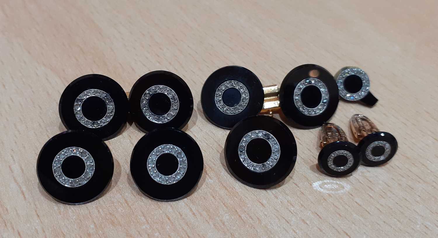A Diamond and Onyx Cufflink, Button and Dress Stud Suite comprising of four buttons, two studs and a - Image 2 of 9