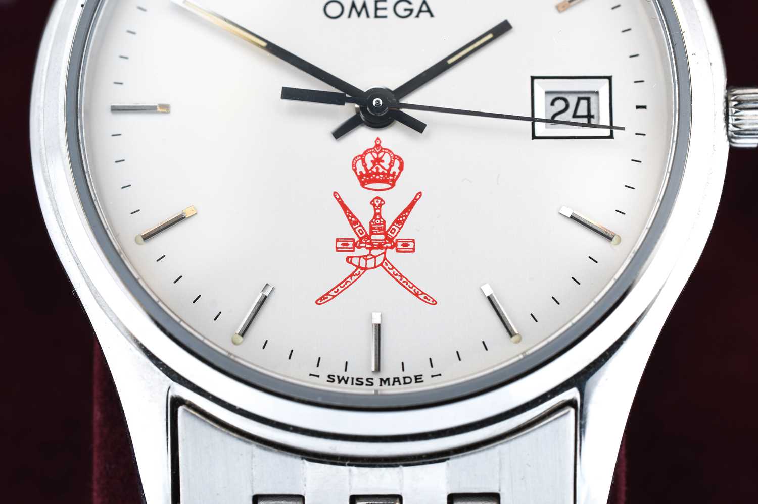 Omega: A Stainless Steel Calendar Centre Seconds Wristwatch with the Red Khanjar National Symbol - Image 3 of 3