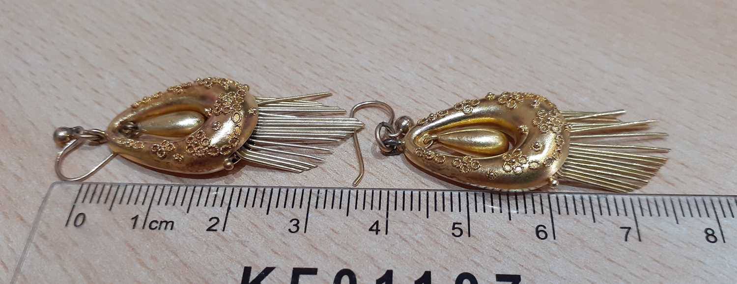 A Pair of Victorian Drop Earrings of pear shaped openwork form, with fringe and cannetille - Image 3 of 4