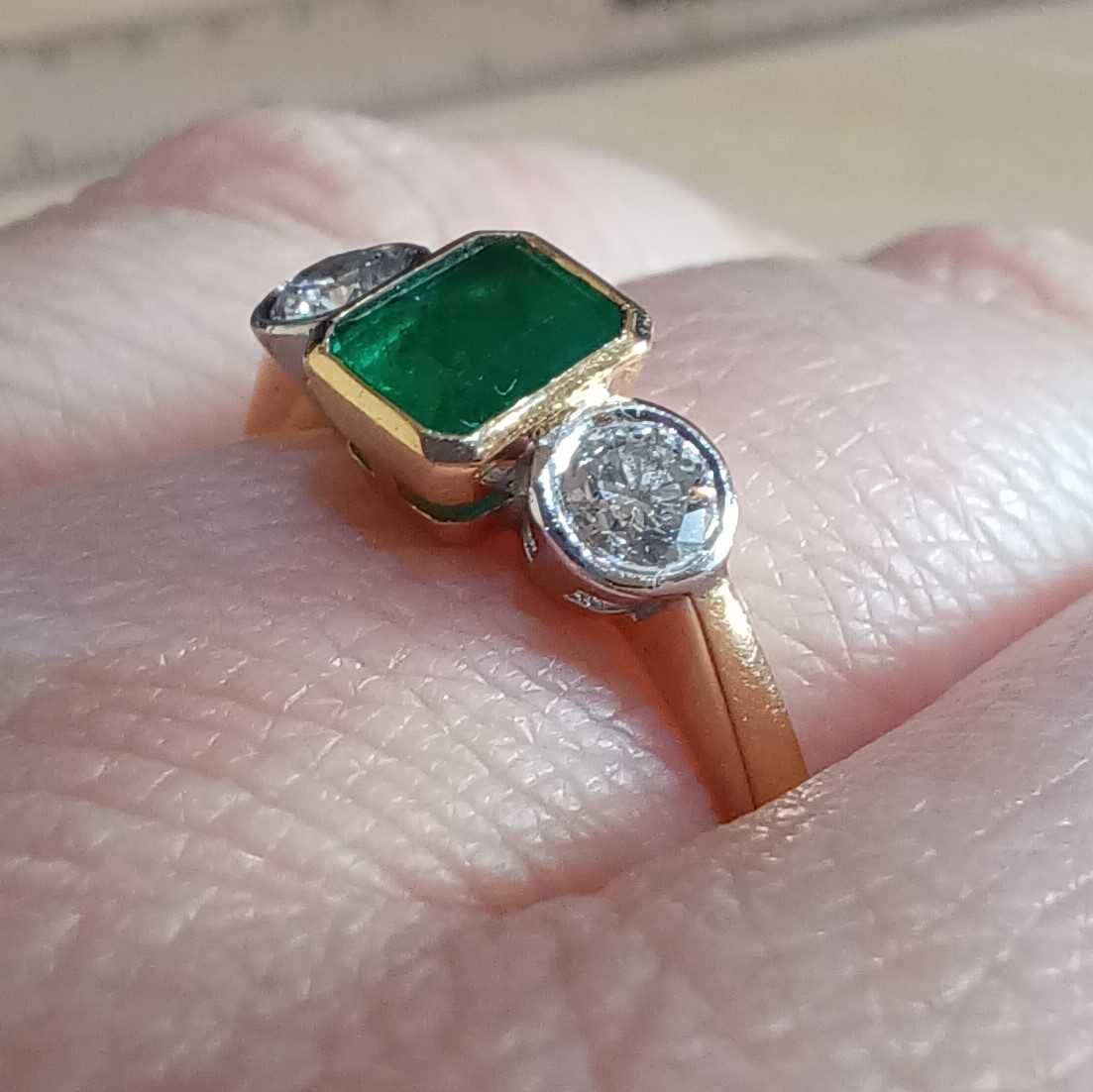 An 18 Carat Gold Emerald and Diamond Three Stone Ring the emerald-cut emerald in a yellow rubbed - Image 2 of 6