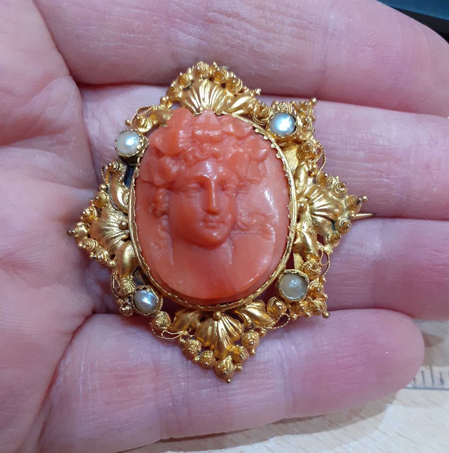 A Late 19th Century Coral and Split Pearl Cameo Brooch the coral carved to depict Bacchus, in a - Image 3 of 4