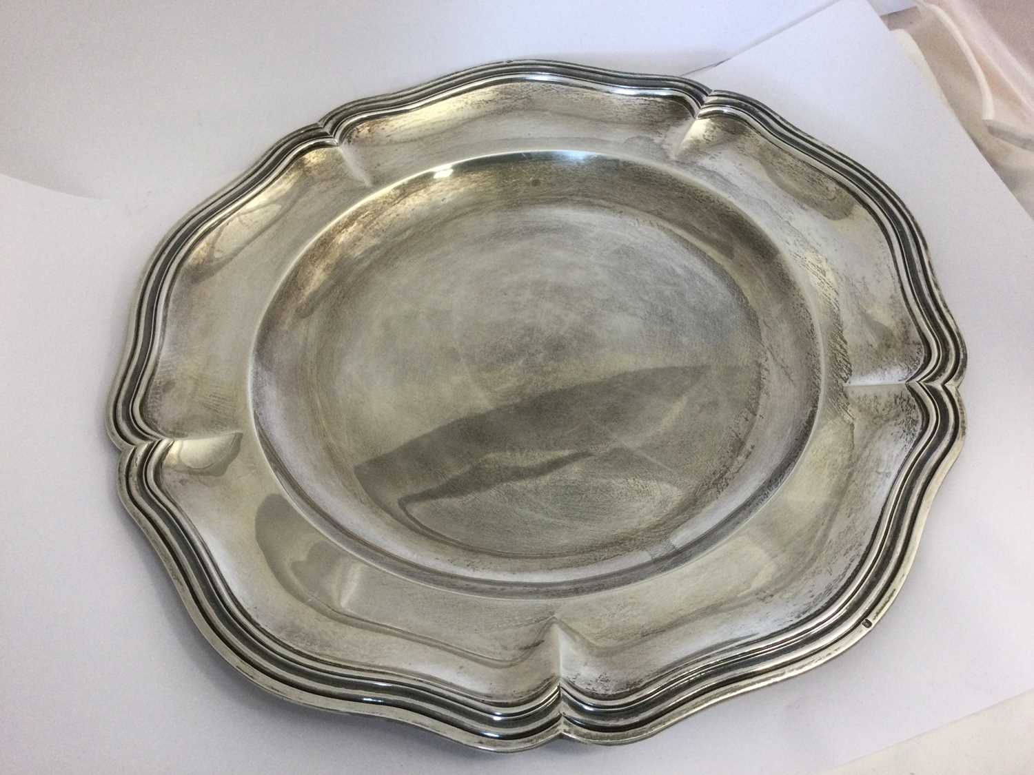 A French Silver Second-Course Dish, Maker's Mark GLJ, Early 20th Century - Image 4 of 8