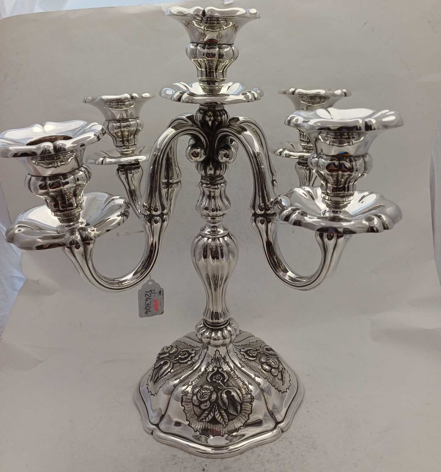 An Austrian Silver Five-Light Candleabra, Indistinct Maker's Mark, Vienna, Post 1922 - Bild 5 aus 7