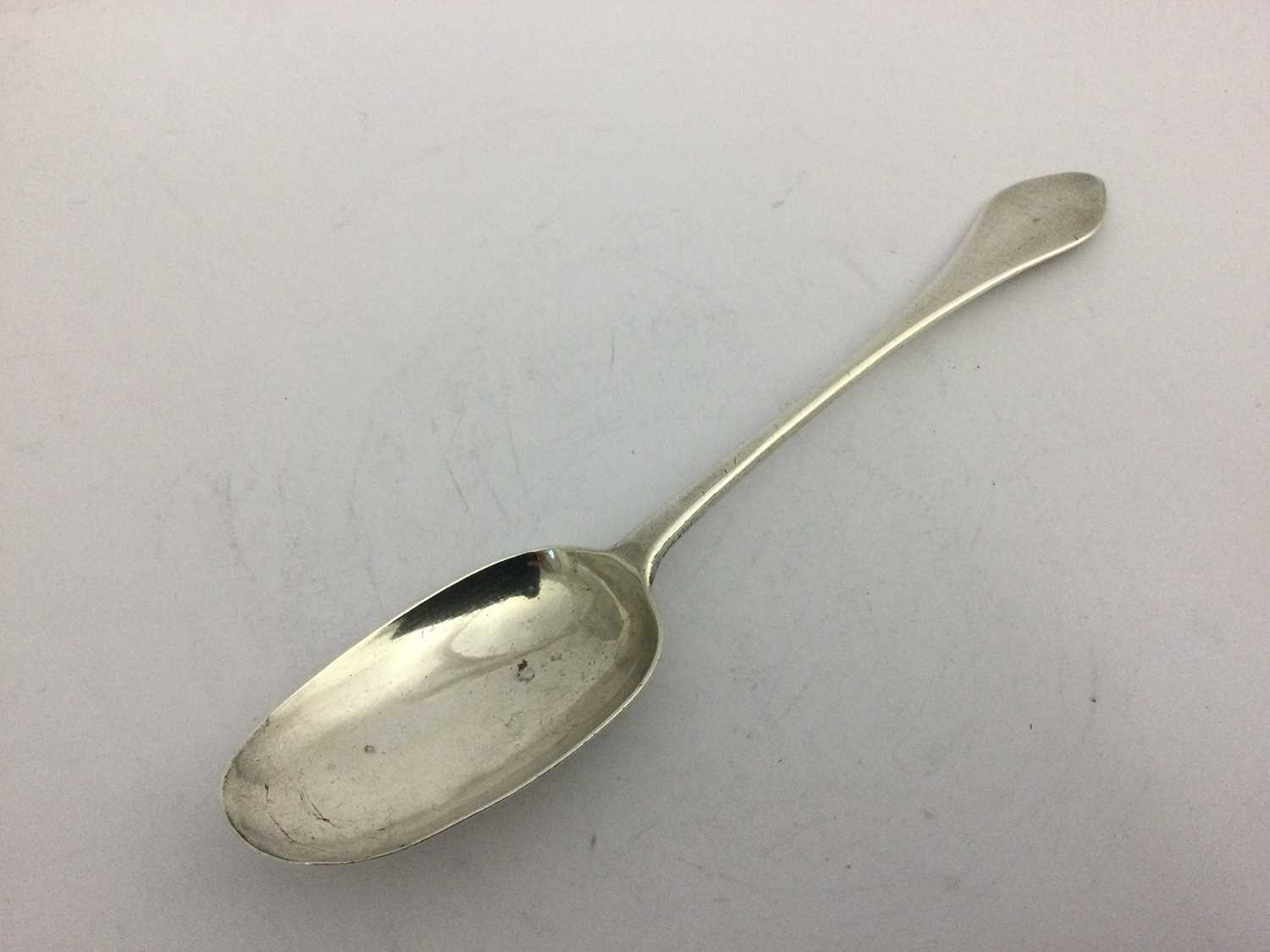 A Queen Anne Silver Dog-Nose Spoon, Maker's Mark ?a, London, Circa 1705 - Bild 6 aus 6