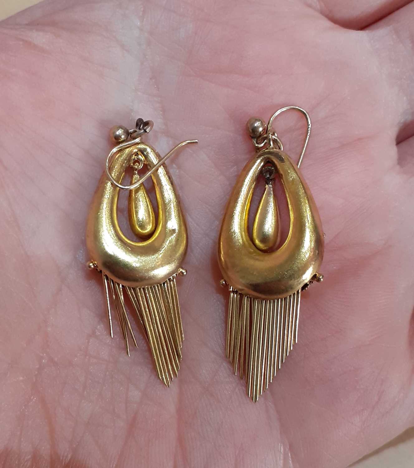 A Pair of Victorian Drop Earrings of pear shaped openwork form, with fringe and cannetille - Image 4 of 4