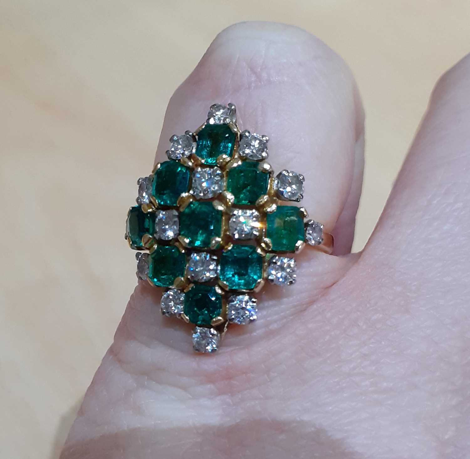 A 14 Carat Gold Emerald and Diamond Cluster Ring the kite motif comprising of emerald-cut emeralds - Image 2 of 6
