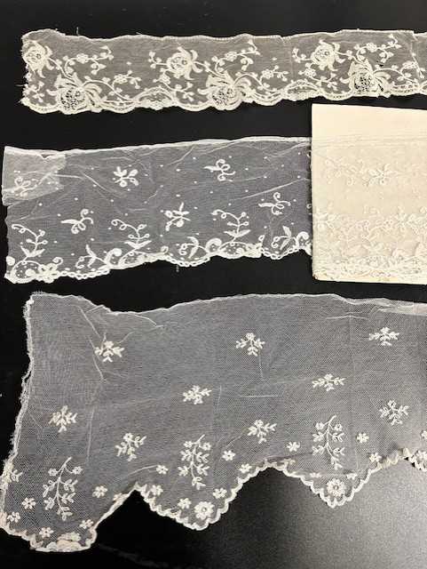 Assorted 19th Century/20th Century Lace comprising assorted lengths of trims, collars, cuffs, - Image 7 of 11