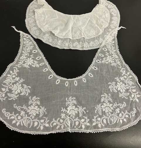 Assorted Embroidered and Lace Costume Accessories, comprising lace caps, black silk apron, cotton - Image 4 of 7