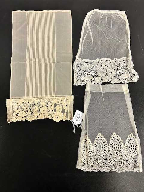 Assorted Mainly Early 20th Century Lace, comprising an Irish crochet lace collar, length of - Image 3 of 4