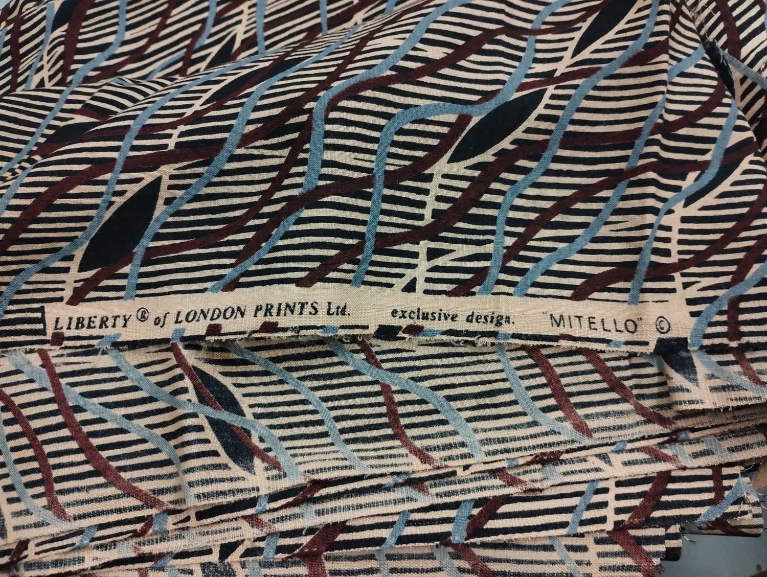 Assorted Mainly Liberty and Collier Campbell Fabric Lengths, comprising a length a Liberty tana lawn - Image 7 of 36