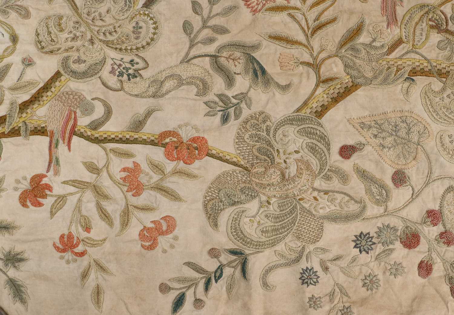 Late 19th Century Crewel Work Curtain, decorated overall in decorative floral designs with birds - Bild 3 aus 21