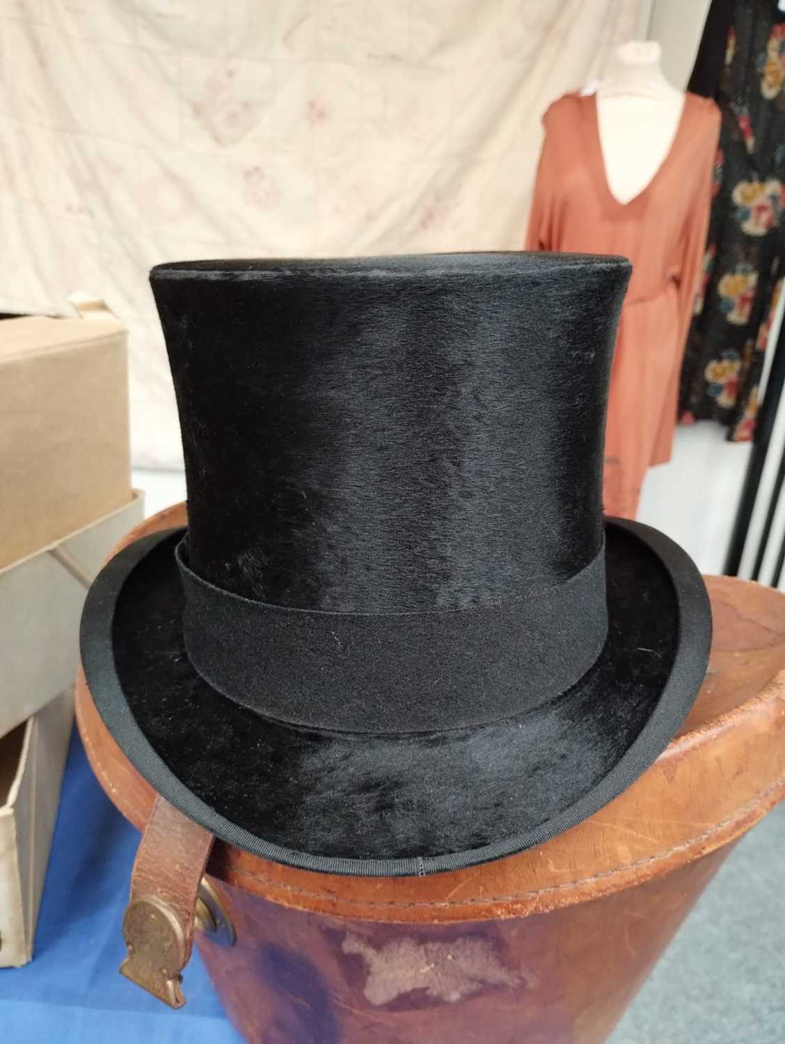 Black Silk Top Hat in Fitted Leather Hat Case with lime green cotton lining 20.5cm by 16.5cm, - Image 12 of 16