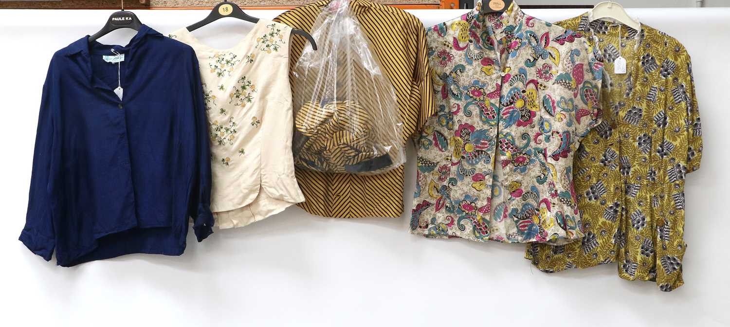 Circa 1930-50s Ladies Day Wear and Separates, comprising eight short and long sleeve tops in printed - Image 3 of 4