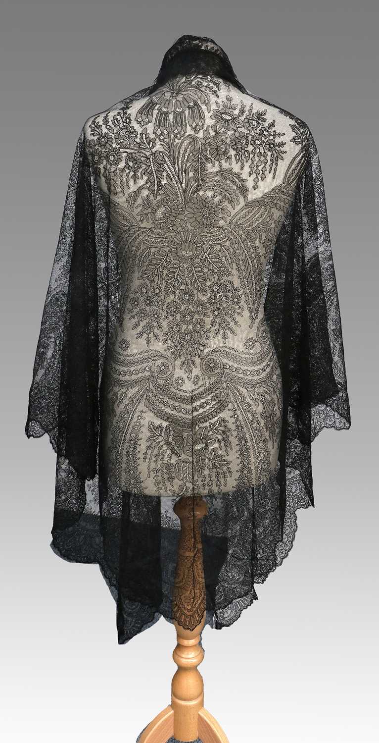 Late 19th/Early 20th Century Costume Accessories, comprising a black lace triangular shawl of floral - Image 2 of 15