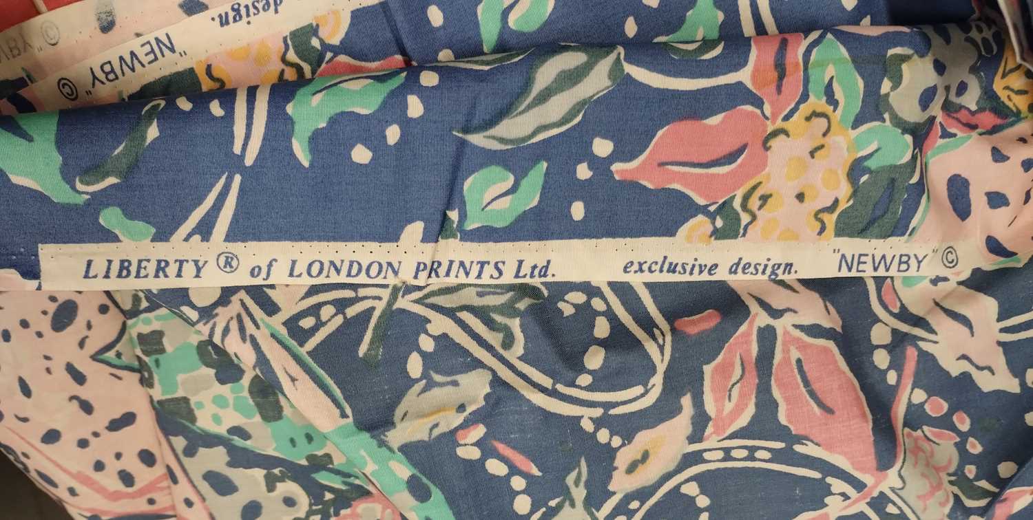 Assorted Mainly Liberty and Collier Campbell Fabric Lengths, comprising a length a Liberty tana lawn - Image 6 of 36