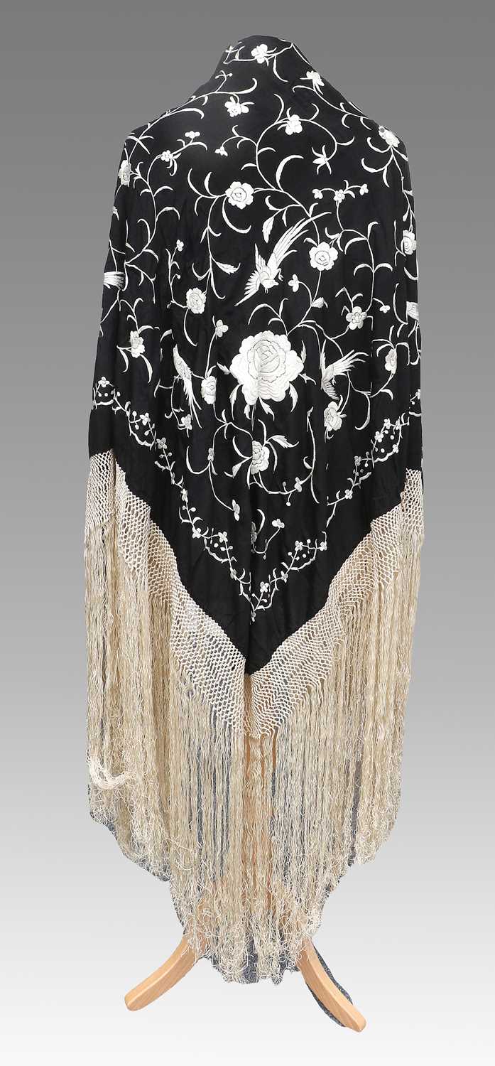 Early 20th Century Chinese Black Silk Shawl with cream silk floral embroidery, 115cm square - Image 5 of 14