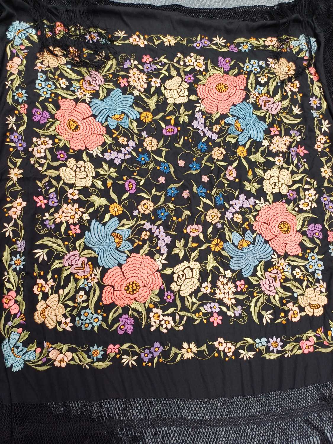 An Early 20th Century Chinese Black Silk Shawl Embroidered with Silk Flower Heads, in various - Image 5 of 6