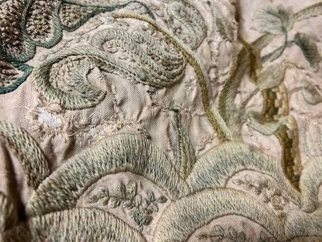Late 19th Century Crewel Work Curtain, decorated overall in decorative floral designs with birds - Image 17 of 21