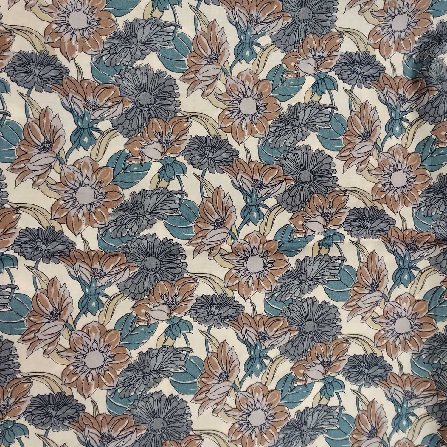 Assorted Mainly Liberty and Collier Campbell Fabric Lengths, comprising a length a Liberty tana lawn - Image 28 of 36