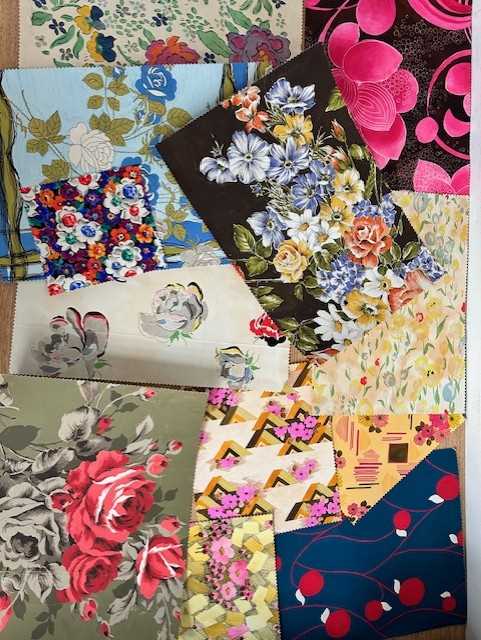 A Collection of Textile Samples and Original and Printed Textile Artwork and Designs of various - Image 11 of 18