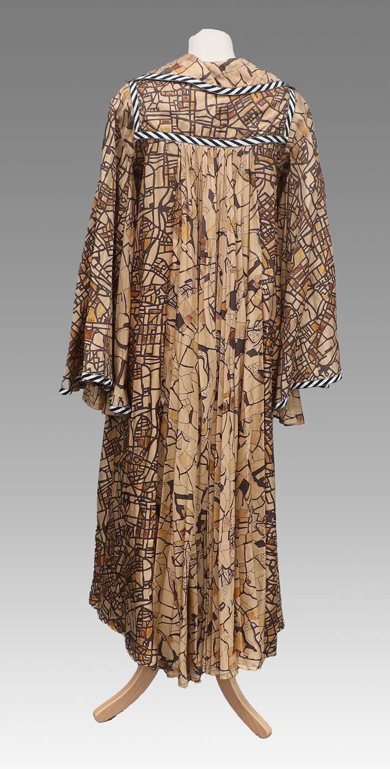 Circa 1970/80 Jean Varon A-Line Map Kaftan Style Dress, in caramel, black and brown, multi pleated - Image 2 of 12