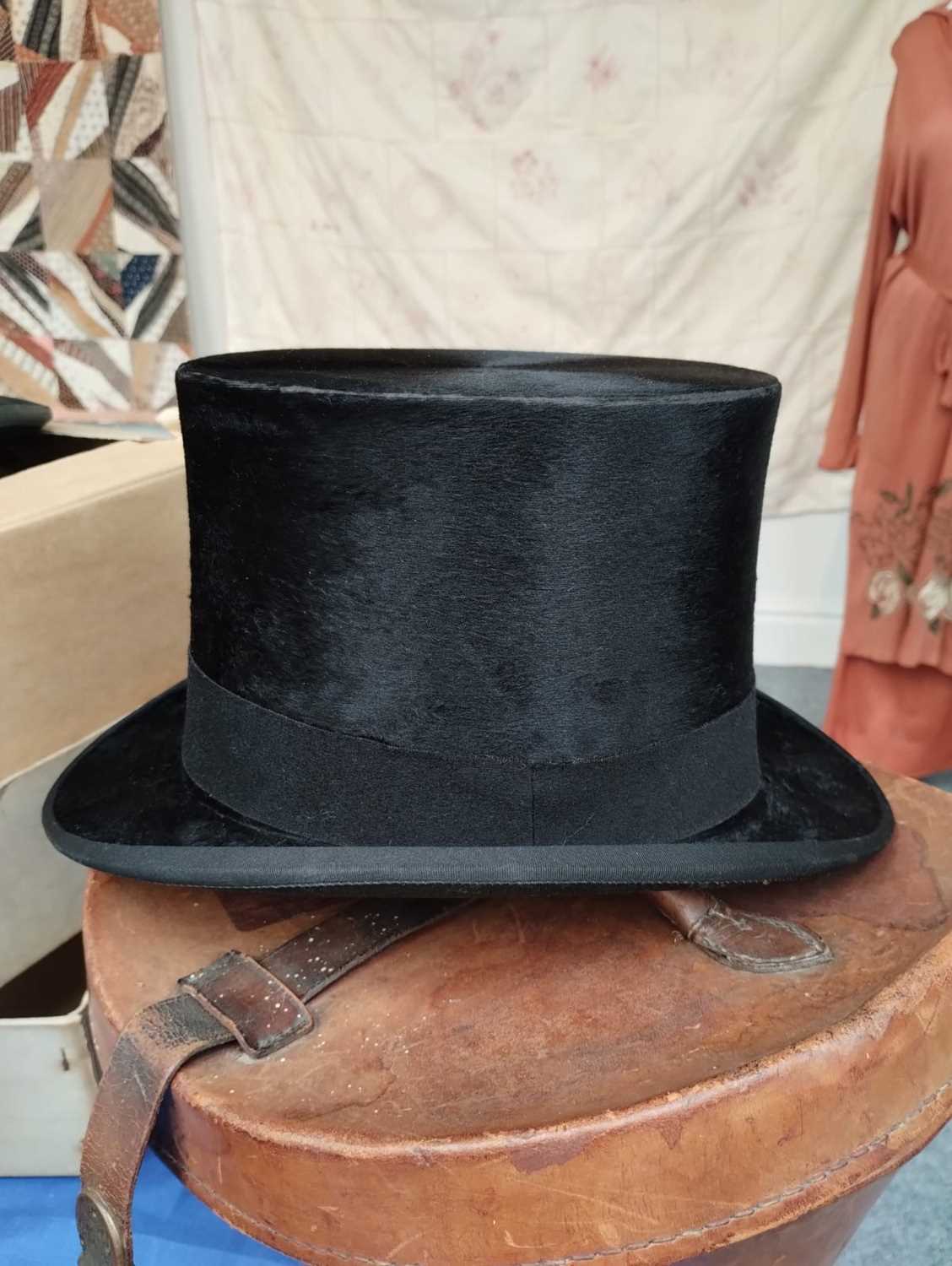 Black Silk Top Hat in Fitted Leather Hat Case with lime green cotton lining 20.5cm by 16.5cm, - Image 14 of 16