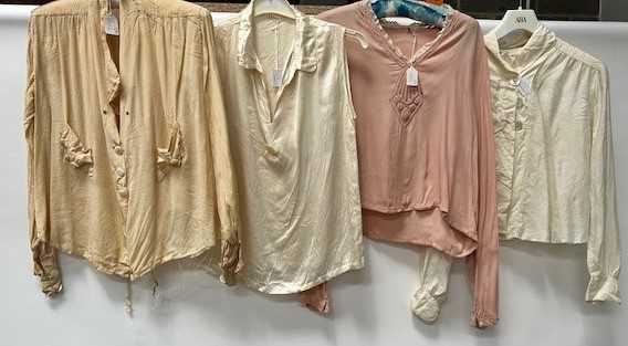 Fourteen Circa 1920-40s Ladies Tops and Shirts in white, cream, pale pink and peach in silk, satin - Image 5 of 29