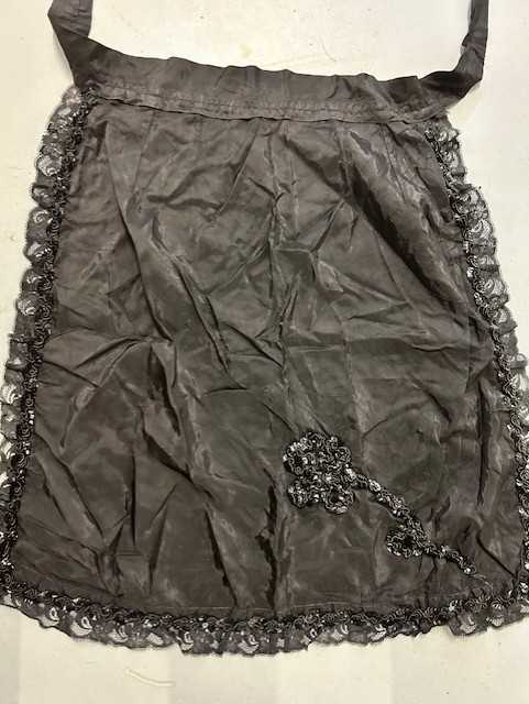Assorted Embroidered and Lace Costume Accessories, comprising lace caps, black silk apron, cotton - Image 6 of 7