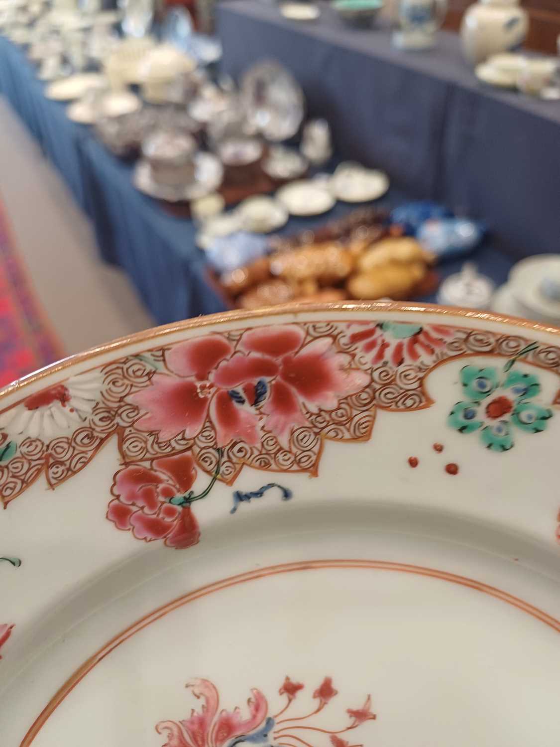 A Chinese Porcelain "Faux Bois" Bowl, 19th century, painted in red enamel with a simulated oyster - Image 11 of 18