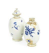 A Worcester Porcelain Tea Canister and Cover, circa 1770, of ovoid form, with floral knop, gilt