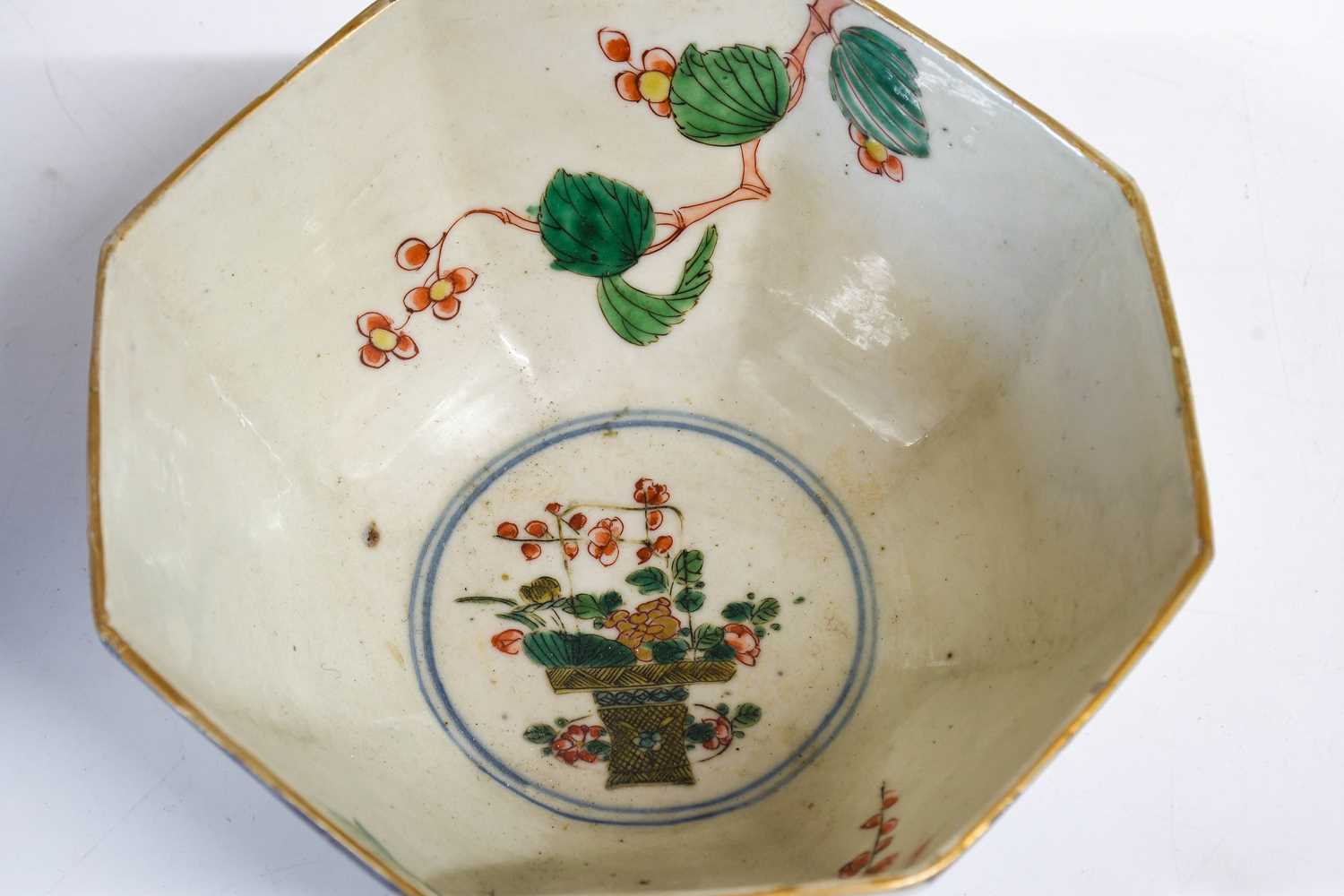 A Pair of Chinese Verte Imari Porcelain Octagonal Bowl, Kangxi, painted with alternating panels of - Image 3 of 15