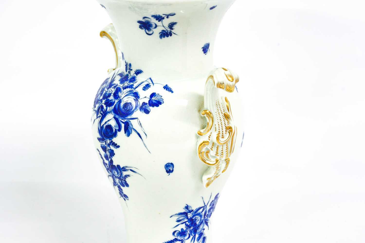 A Worcester Porcelain Vase, circa 1770, of baluster form and with rococo scroll handles, edged in - Image 2 of 2