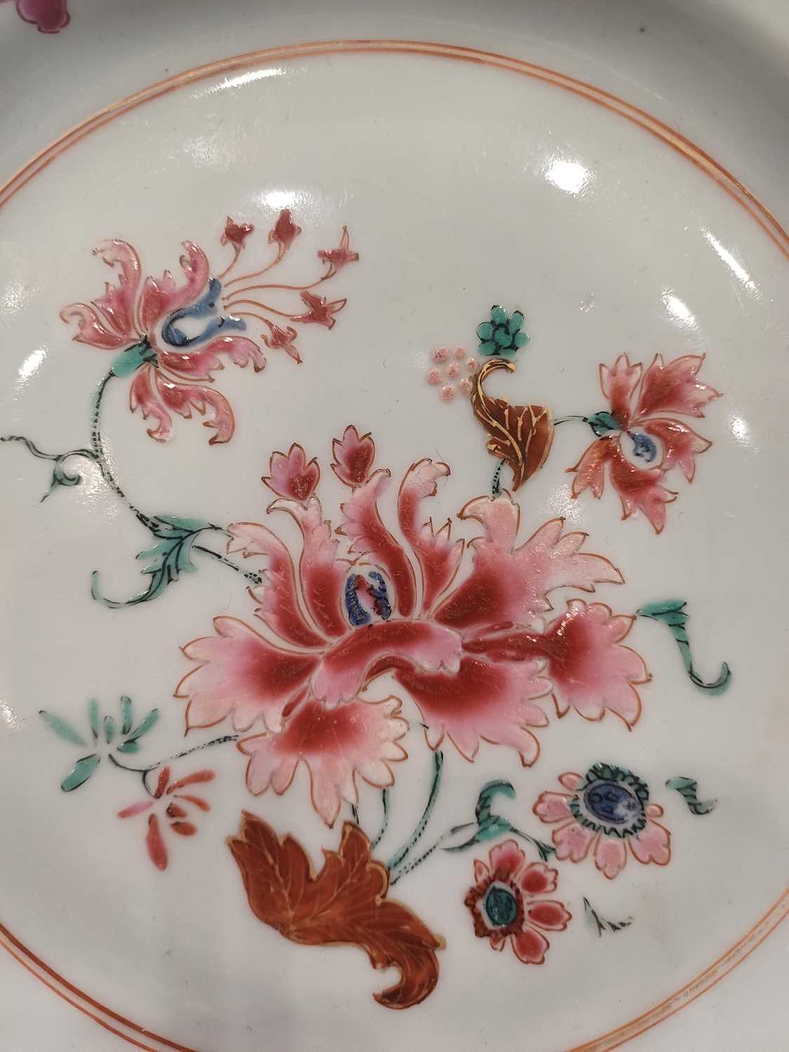 A Chinese Porcelain "Faux Bois" Bowl, 19th century, painted in red enamel with a simulated oyster - Image 10 of 18