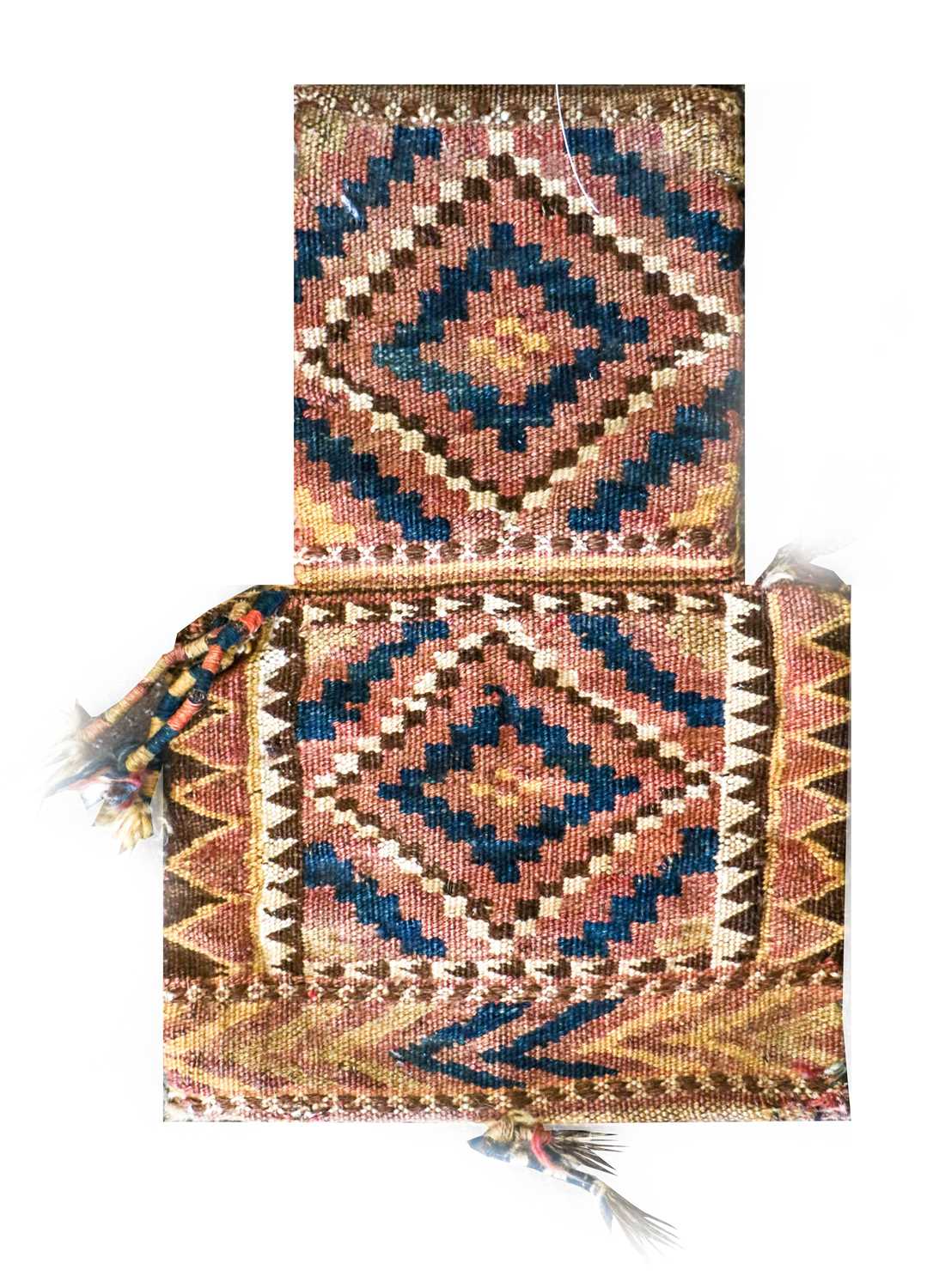~ Shahsavan Flat Woven Salt Bag North West Iran, circa 1900 Comprised of two compartments of stepped - Bild 4 aus 5