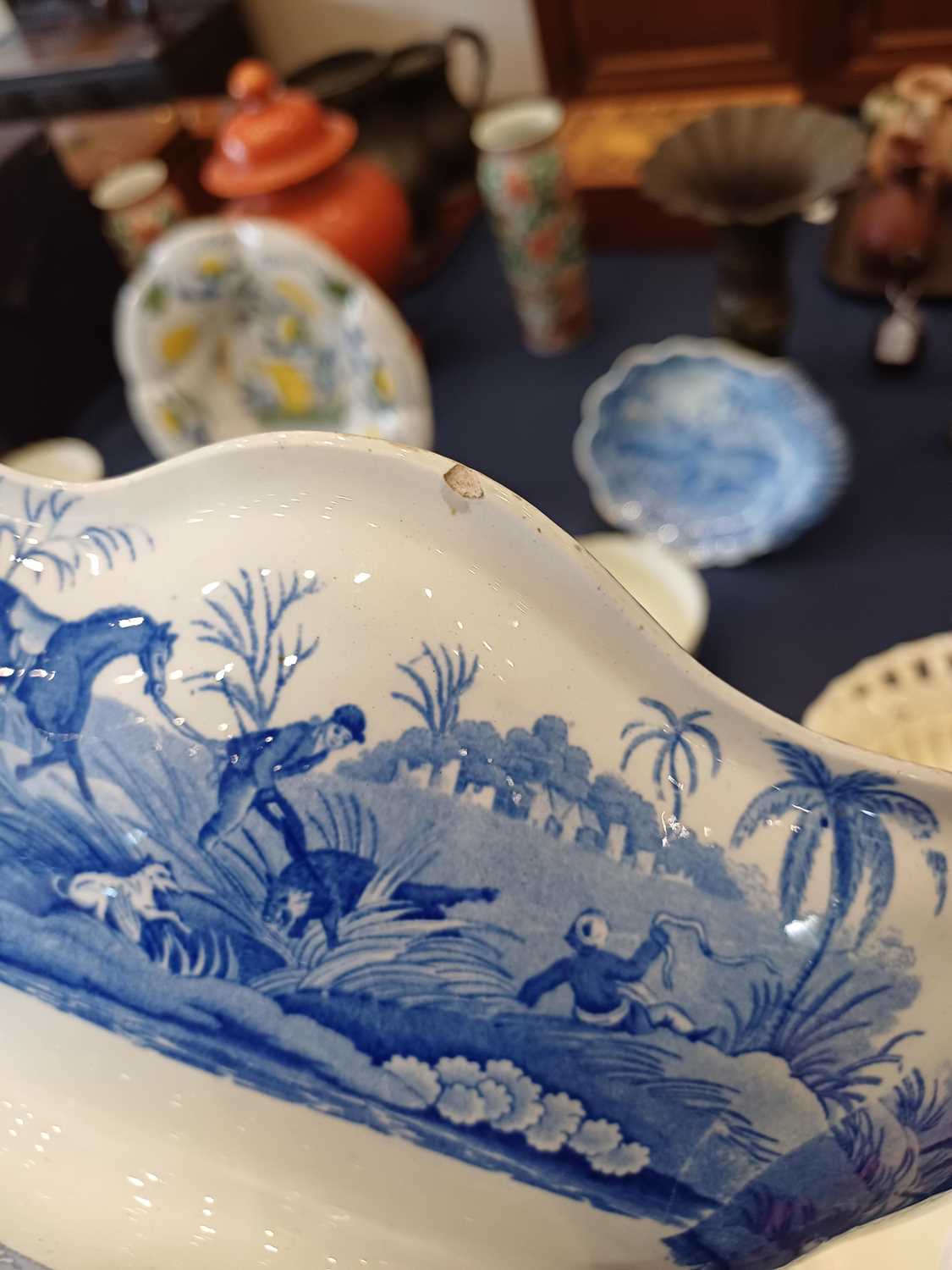 A Spode Pearlware Comport, circa 1820, of waved ovoid form and with shell moulded handles, printed - Image 6 of 6