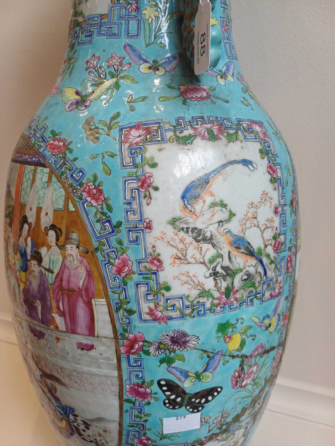 A Chinese Porcelain Vase, early 19th century, of baluster form, the flared neck with mythical - Bild 8 aus 15