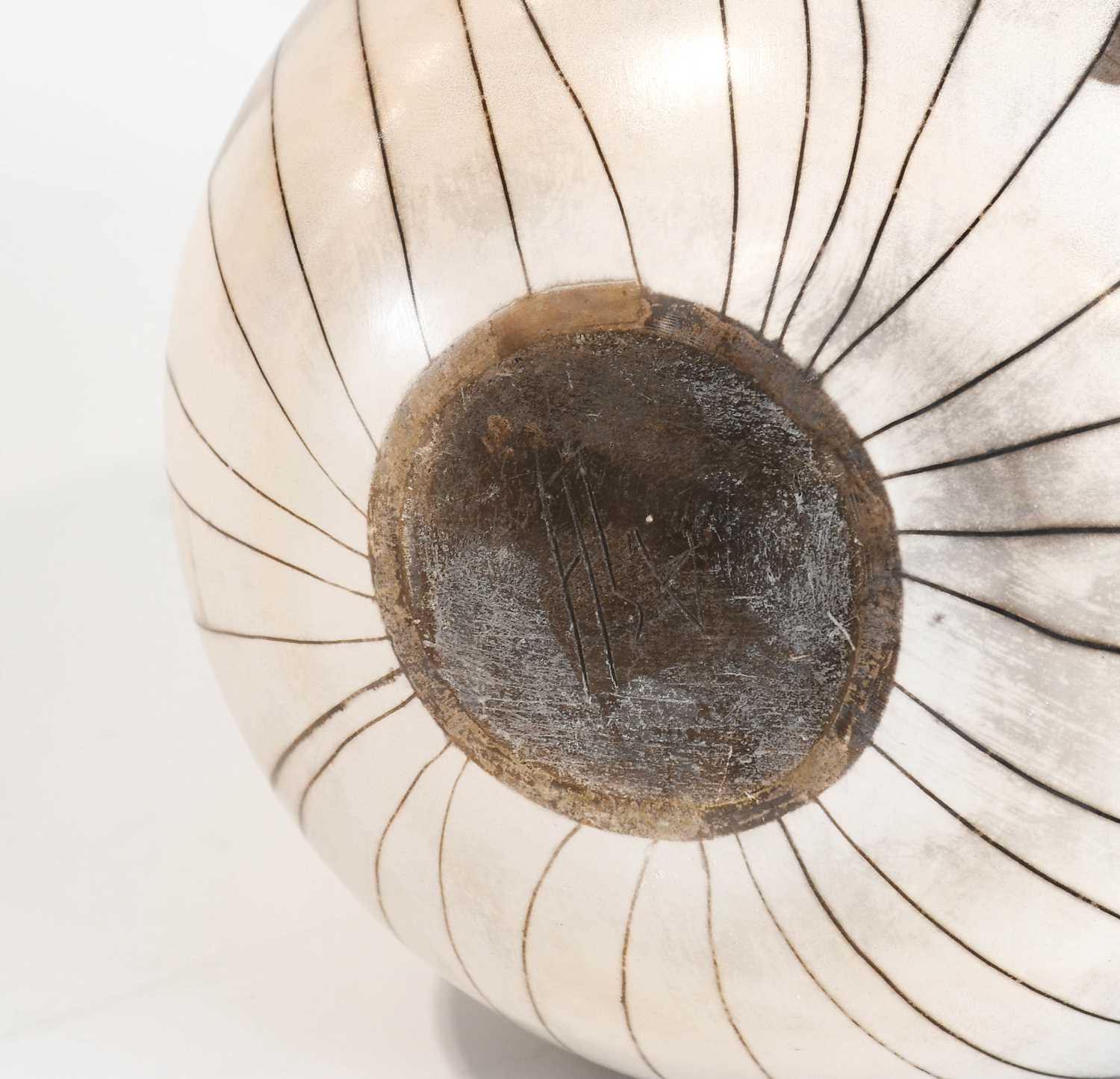Ashraf Hanna (b. 1967): A Smoke Fired Vessel, with fluid linear decoration, incised ASH mark, - Image 2 of 2