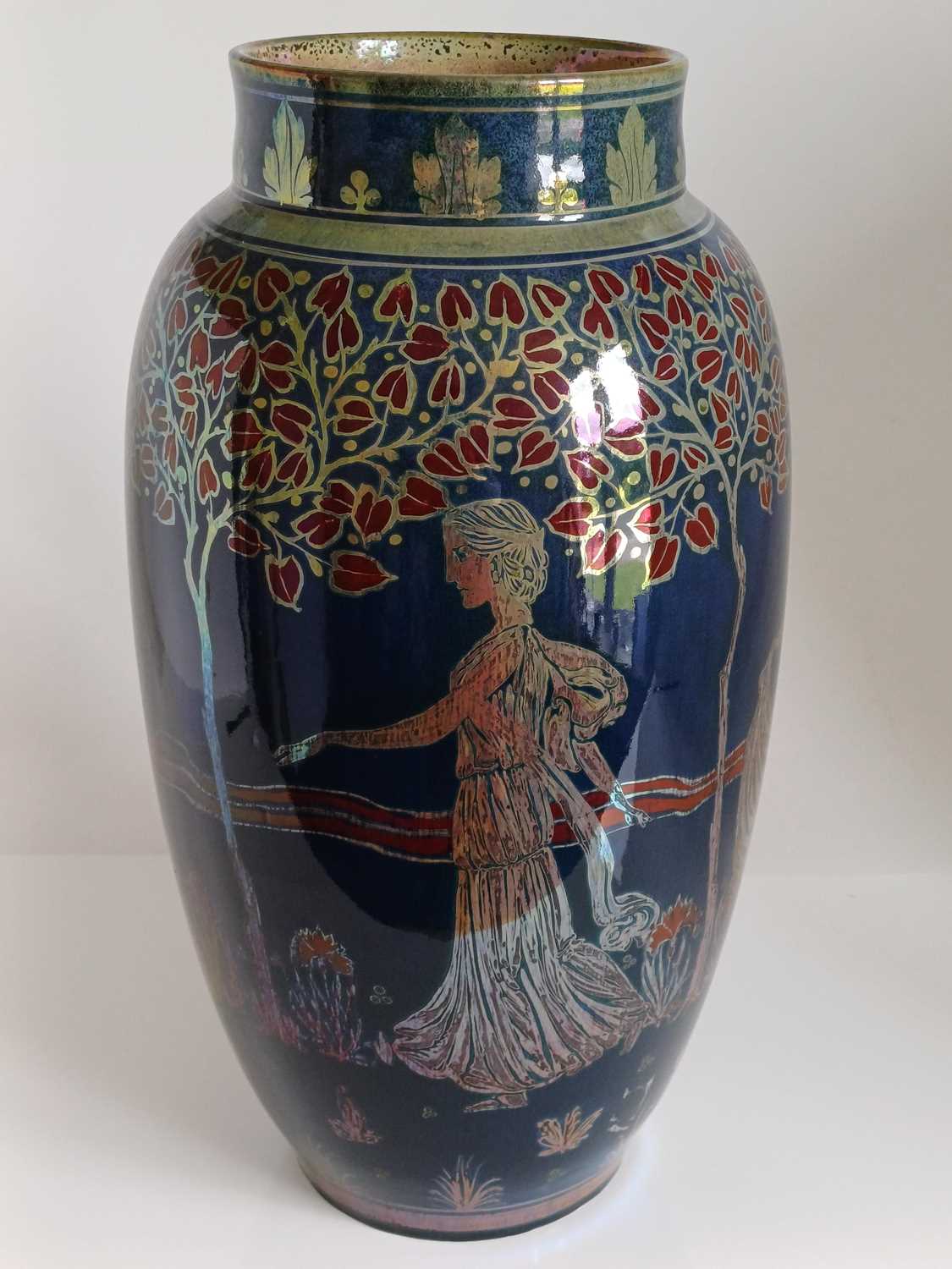 Gordon Forsyth (1879-1952) for Pilkington's Tile & Pottery Co: A Large Lancastrian Lustre Vase, - Bild 9 aus 19