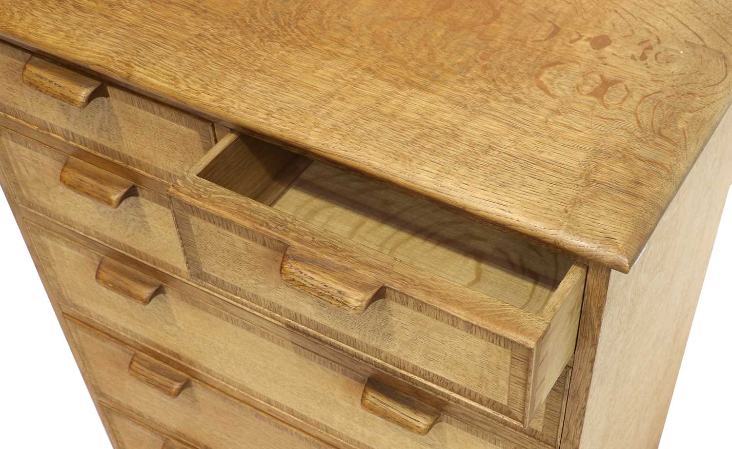 An English Oak Crossbanded Chest of Drawers, the rectangular top above two short over four - Image 3 of 3
