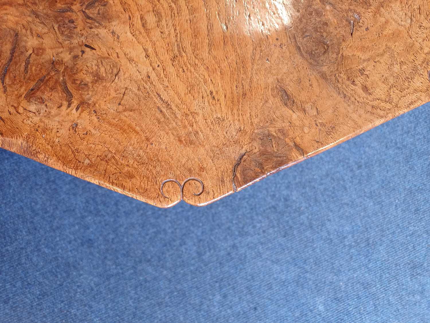 Robert Mouseman Thompson (1876-1955): A Burr Oak Octagonal Coffee Table, 1930s, with mouse tails - Image 5 of 16