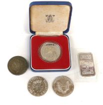 Assorted Silver Coins and Bars, to include; George V, crown 1935, very fine; silver proof jubilee