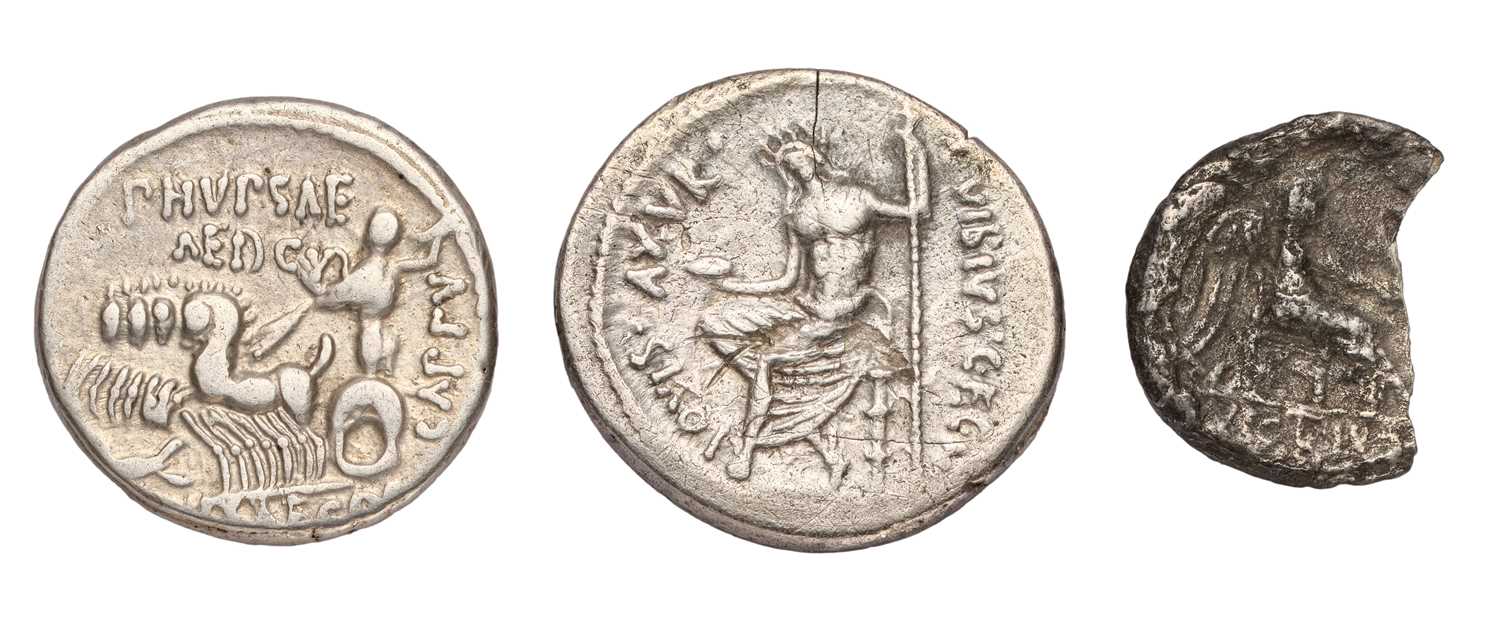 2x Roman Republic Denarii, to include; M Aemilius Scarus & Pub Plautius Hypsaeus denarius, 3.77g, 58 - Image 2 of 2