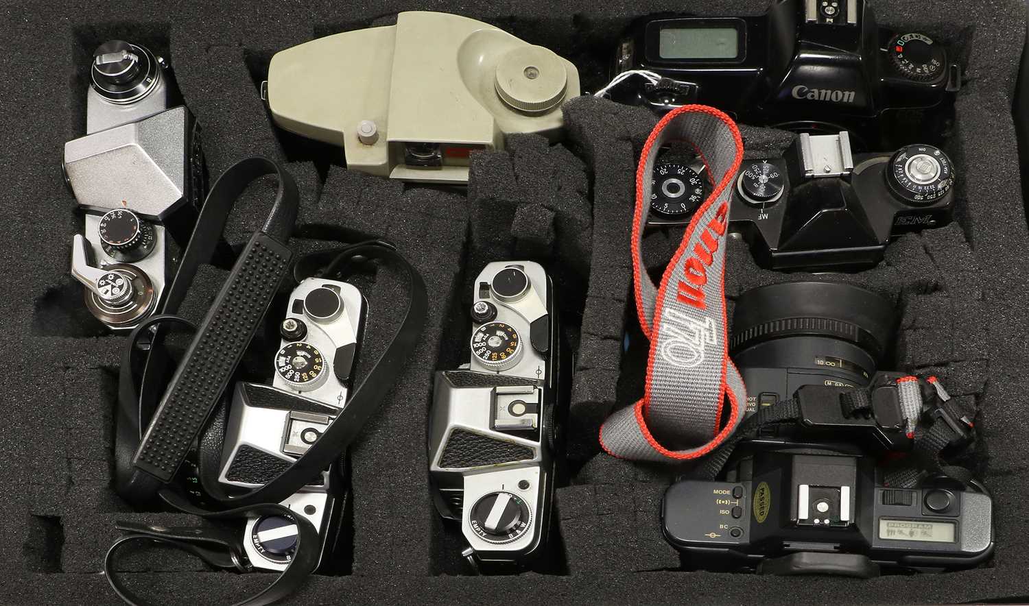 Various Cameras And Lenses - Image 3 of 6