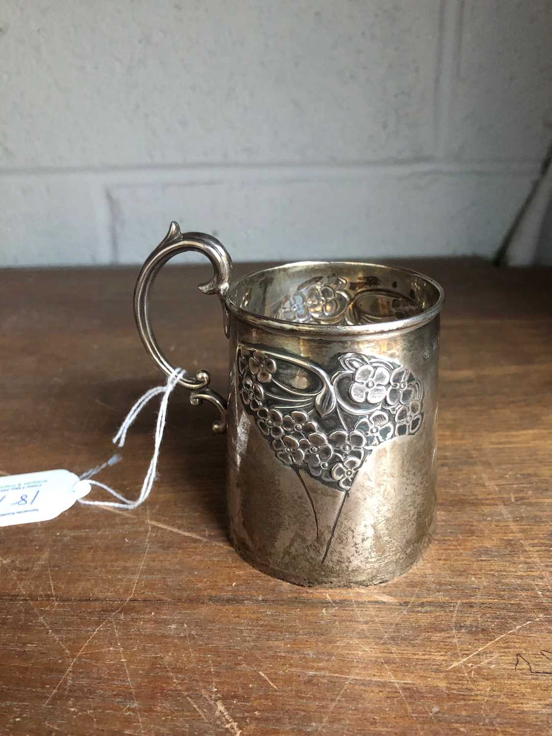 Two Victorian Silver Christening-Mugs, One by William Hutton and Sons, Birmingham, 1900, Probably - Image 5 of 7