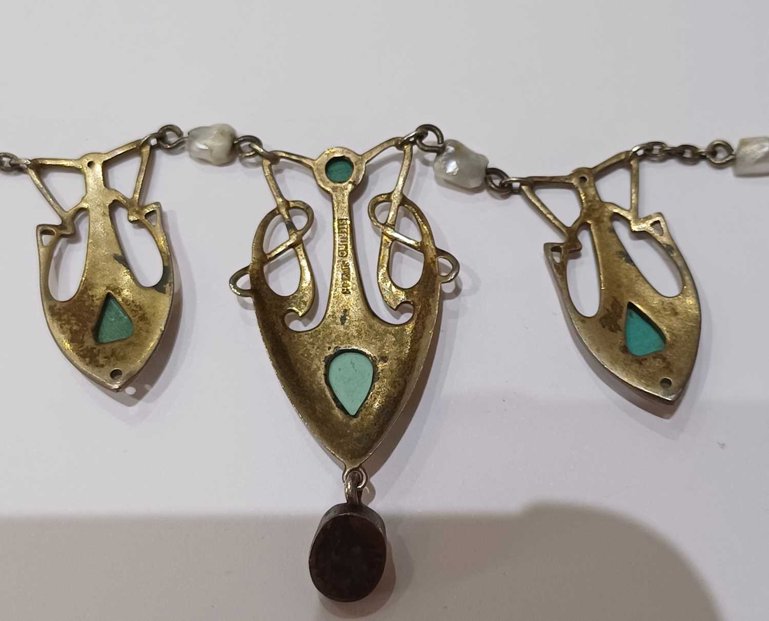 A Small Quantity of Jewellery, comprising of a turquoise, mother-of-pearl and cultured pearl - Image 4 of 5