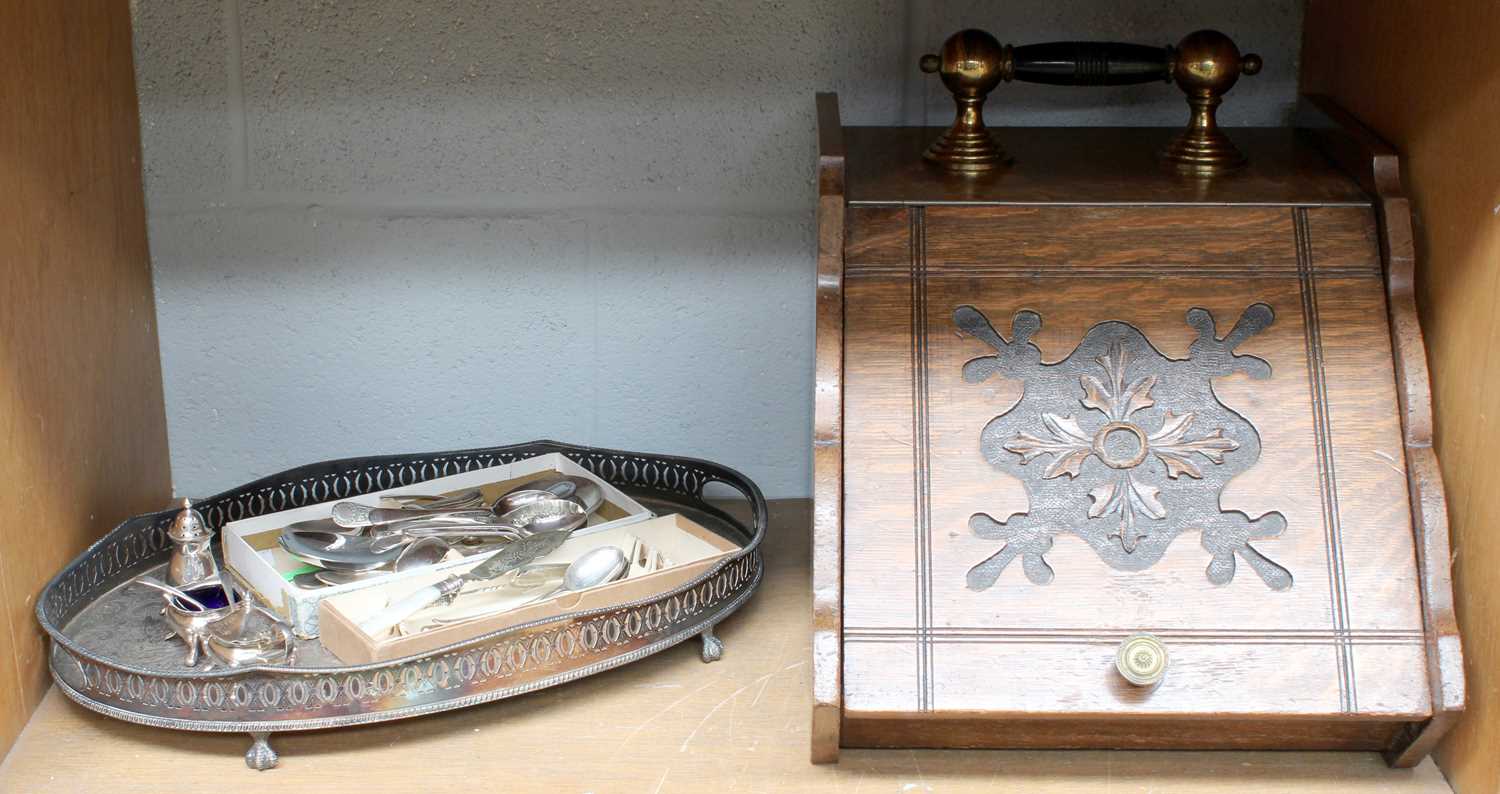 A Collection of Assorted Silver and Silver Plate, including silver teaspoons and a silver plate - Image 3 of 3