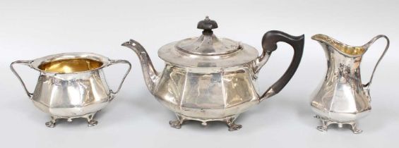 A Three-Piece George V Silver Tea-Service, by Charles Clement Pilling, Sheffield, 1920 and 1921,