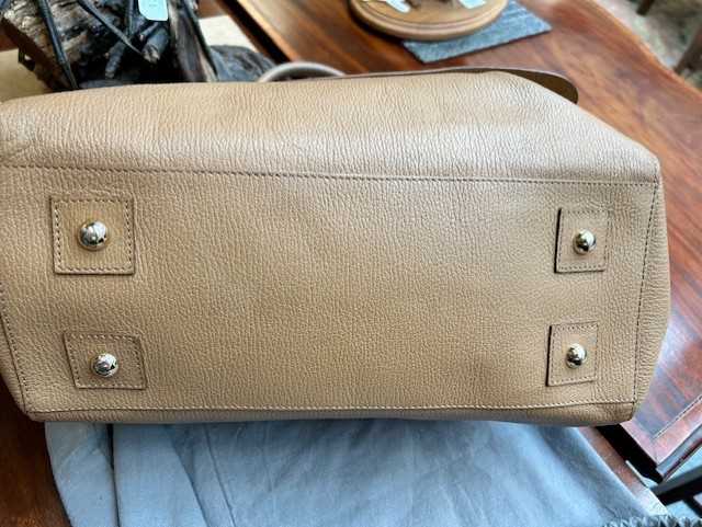 Mulberry Del Ray Light Tan Leather Handbag, with zip fastening, front flap with postmans lock, - Image 5 of 7