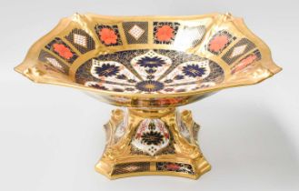 A Royal Crown Derby Imari Pattern Centrepiece Bowl, numbered 1128, 13cm high With a very small paint